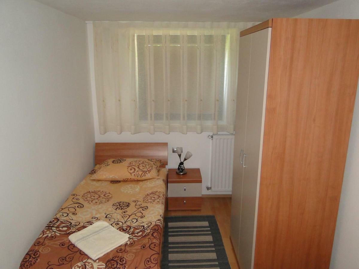 Apartma Jezero โมสต์ นา โซชิ ภายนอก รูปภาพ