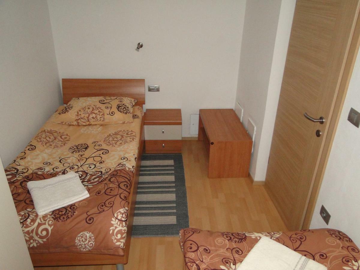 Apartma Jezero โมสต์ นา โซชิ ภายนอก รูปภาพ